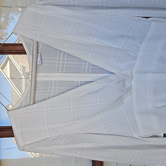 Selfie Leslie Maddox Fit and Flare Long Sleeve Romper - Picture 6 of 8